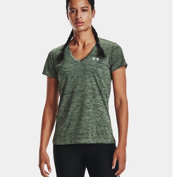 UNDER ARMOUR • Tech Heatgear Short Sleeve Twist Tee - Picture 3 of 5